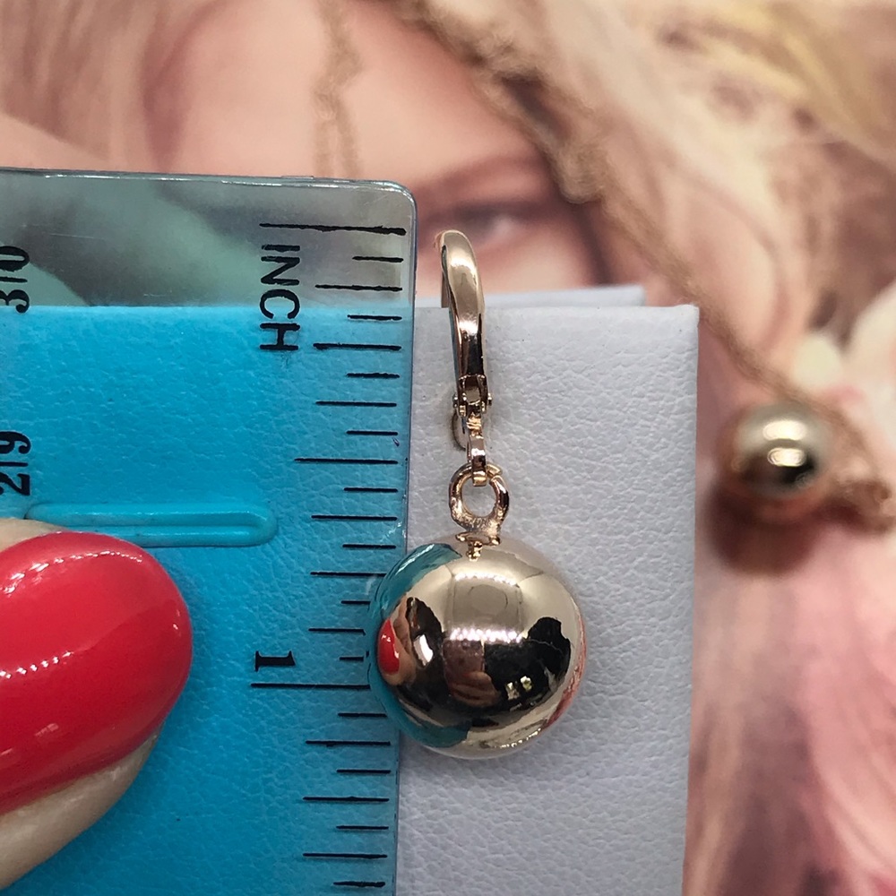 Gold Plated Set Earrings and Necklace - Picture 4 of 5